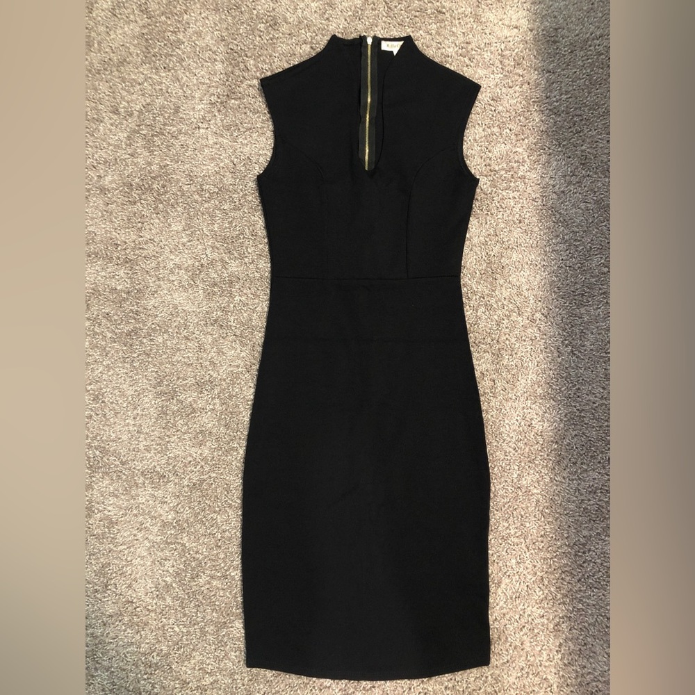 Black Business Knee-Length Dress with Gold Zipper in the Back